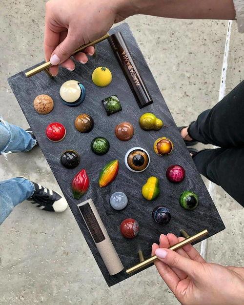 爆料巧克力制作视频,跟随视频一起探索甜蜜奥秘